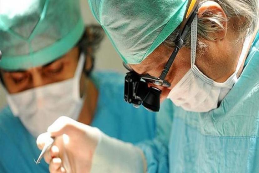 PİL YUTAN HASTA ENDOSKOPİYLE SAĞLIĞINA KAVUŞTU