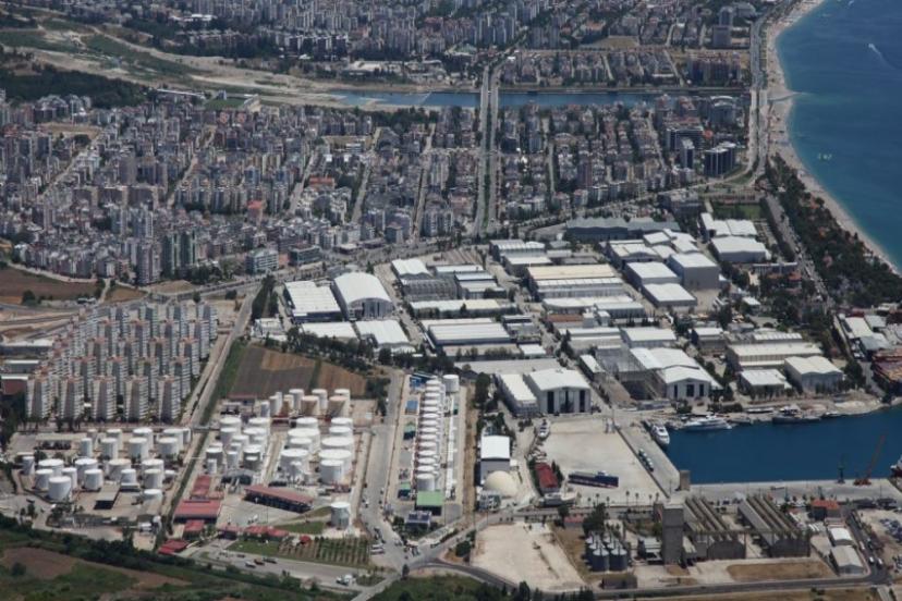 SERBEST BÖLGELERDE YENİ DÖNEM: ANTALYA’DA ÜSTYAPI İHALELERİ BAŞLIYOR