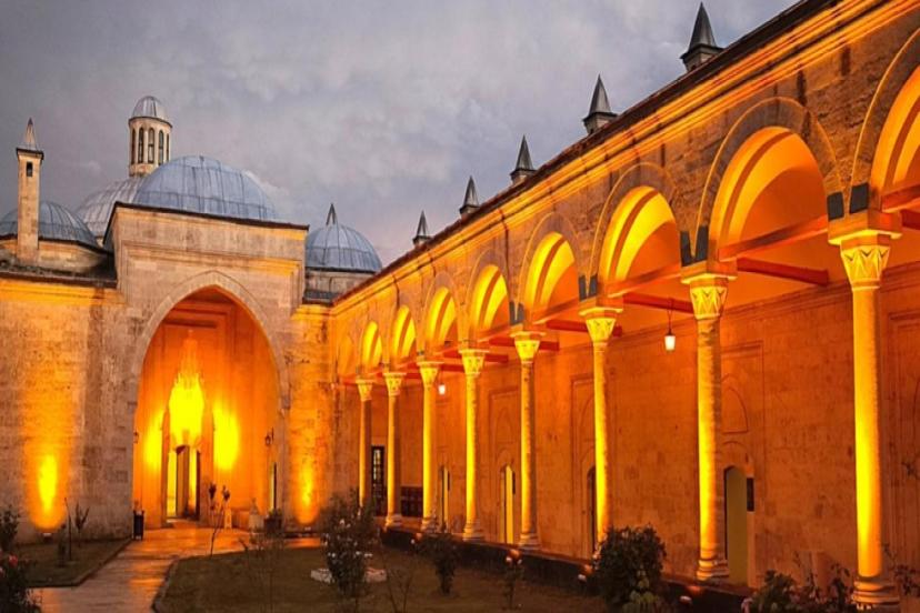 SULTAN II. BAYEZİD KÜLLİYESİ SAĞLIK MÜZESİ'NDE 