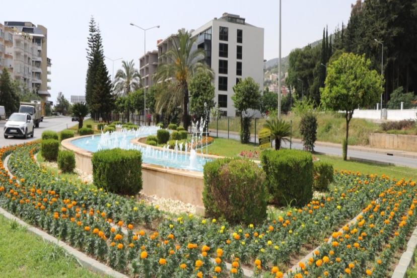 SÜS HAVUZLARI YAZ SEZONUNA HAZIRLANIYOR