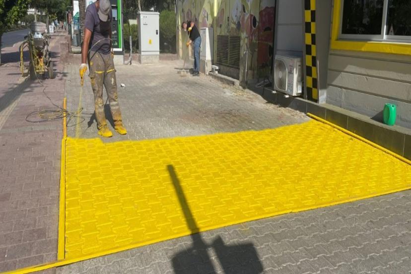 TAKSİ DURAKLARI VE SOKAKLAR YENİLENİYOR