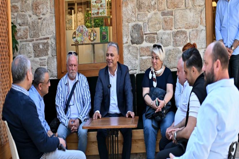 UYSAL, KALEİÇİ ESNAFIYLA BİR ARAYA GELDİ