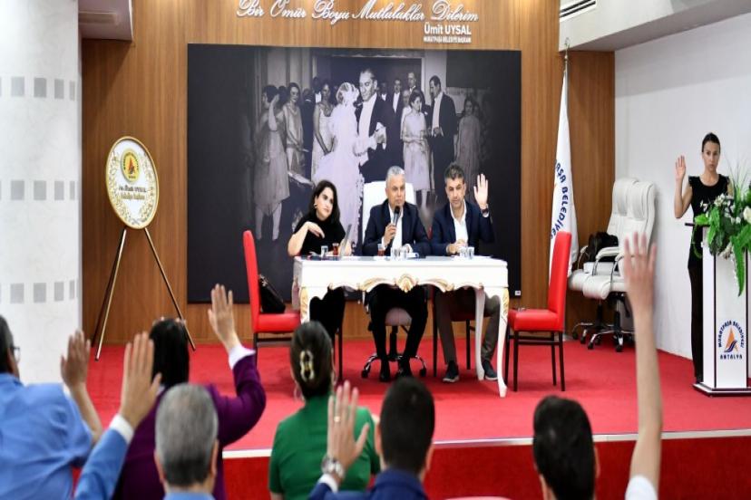 UYSAL, POLİTİKA YOK BAHİS VAR 